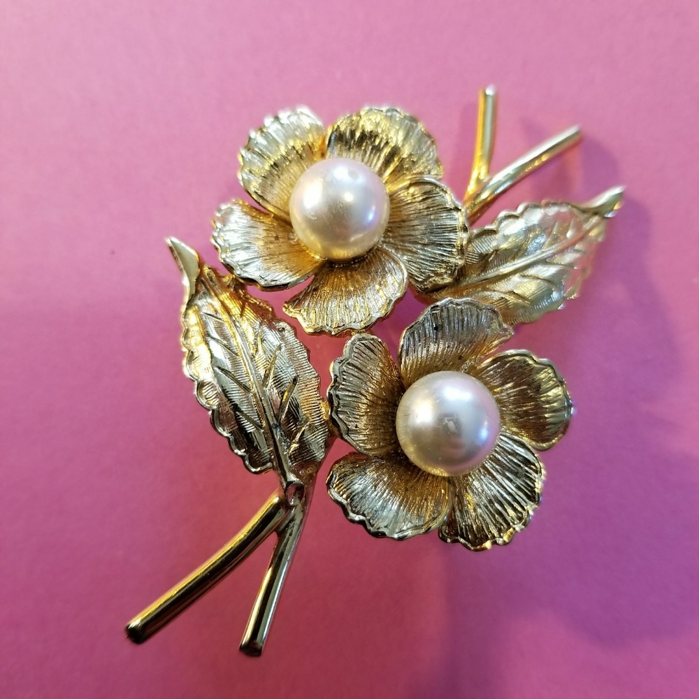 Relisted- -vintage Allison Reed brooch flowers gold tone pin - Picture 2 of 7